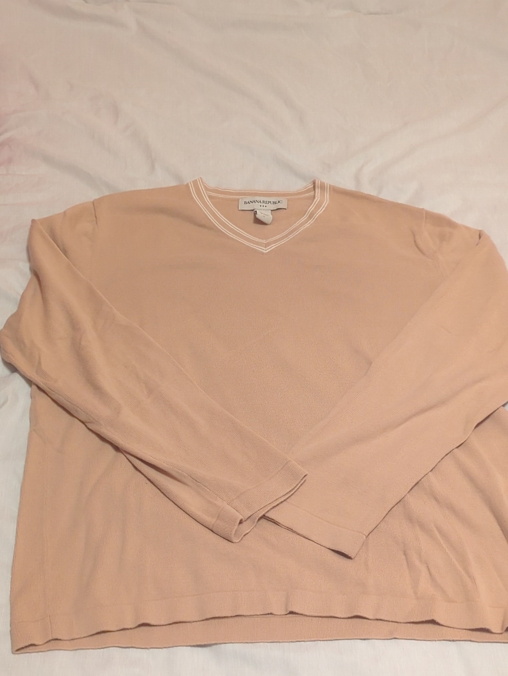 Banana Republic Men's V-Neck Sweater - Tan
